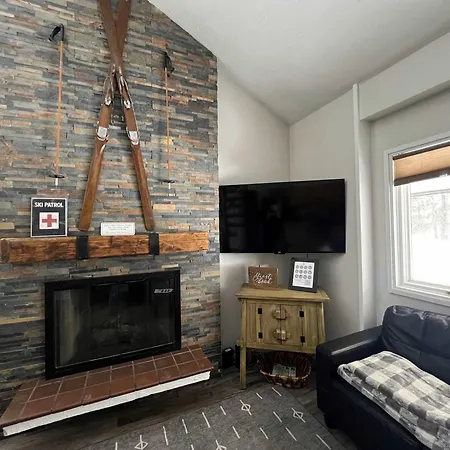 Boyne Mountain Condo -Sleeps 12